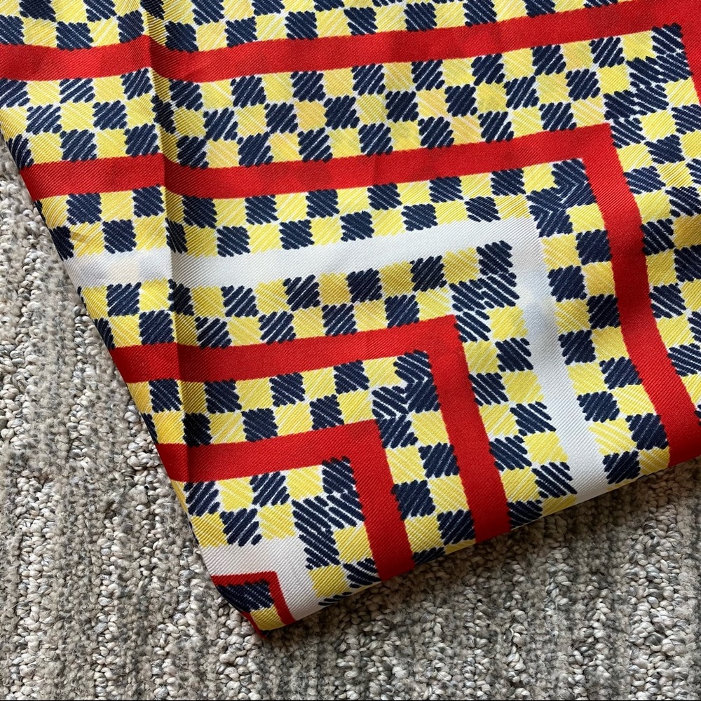 Vintage Ray Strauss square scarf, made in Italy - Picture 6 of 11